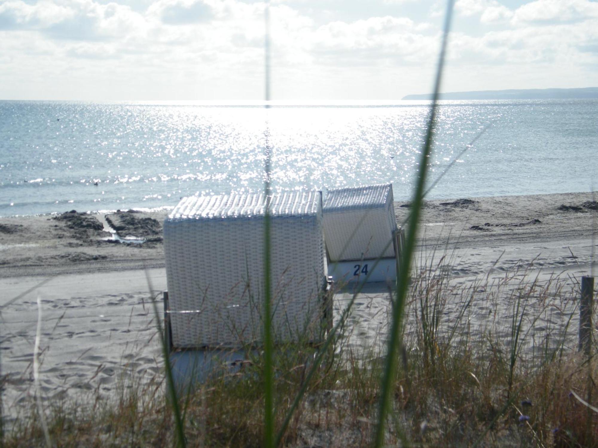 Pension Am Strand Juliusruh Exterior photo